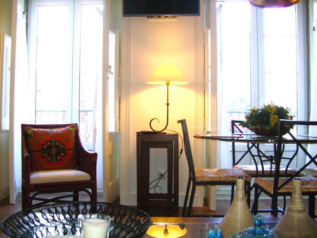 Elegant S. Miguel Apartment Lisbon Room photo