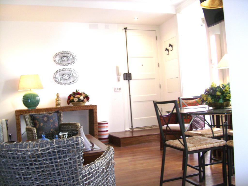 Elegant S. Miguel Apartment Lisbon Room photo